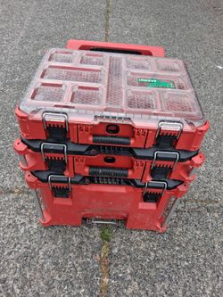 Milwaukee 3 box pack out set. Good condition. The clear plastic cover on the top box is cracked. For pick up fremont sea. No mobile office please. No 