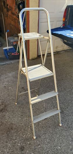 5 foot aluminum ladder