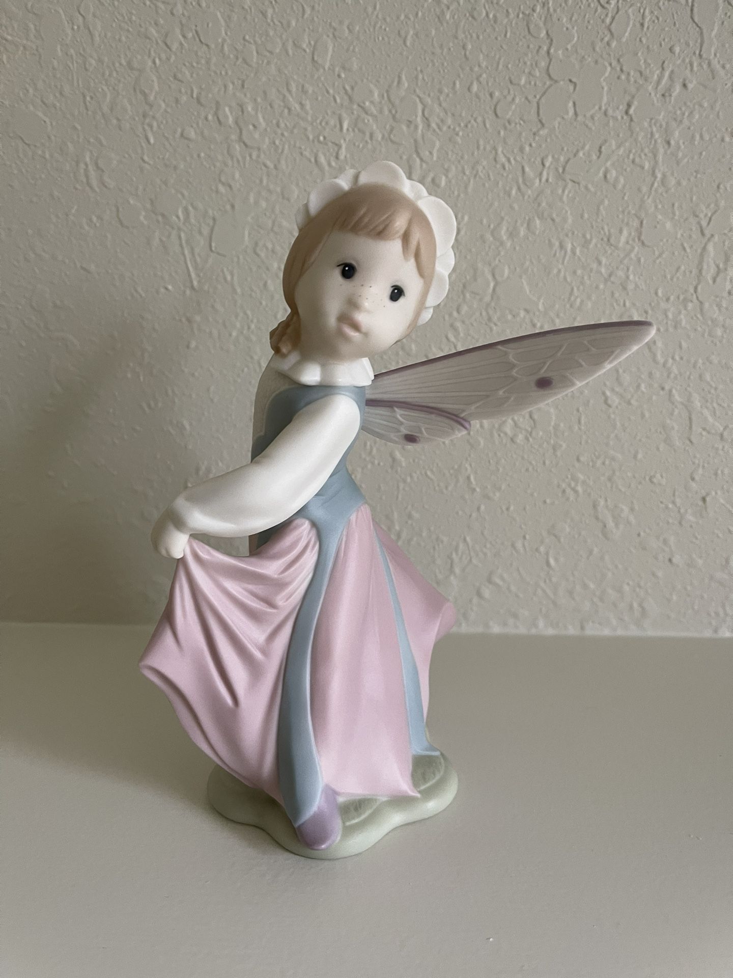 Lladro Golden Memories Little Dreamer #171