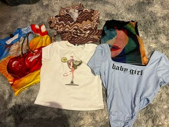 Bundle Of Women Shirts Size Medium 