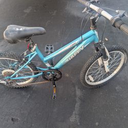 Small Kids Bicycle 