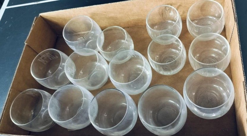 Lot of 14 cup glasses