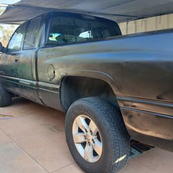 2001 Dodge Ram 1500 4x4  5.9