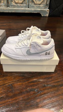 Nike Dunk Low SB Supreme Size 11.5