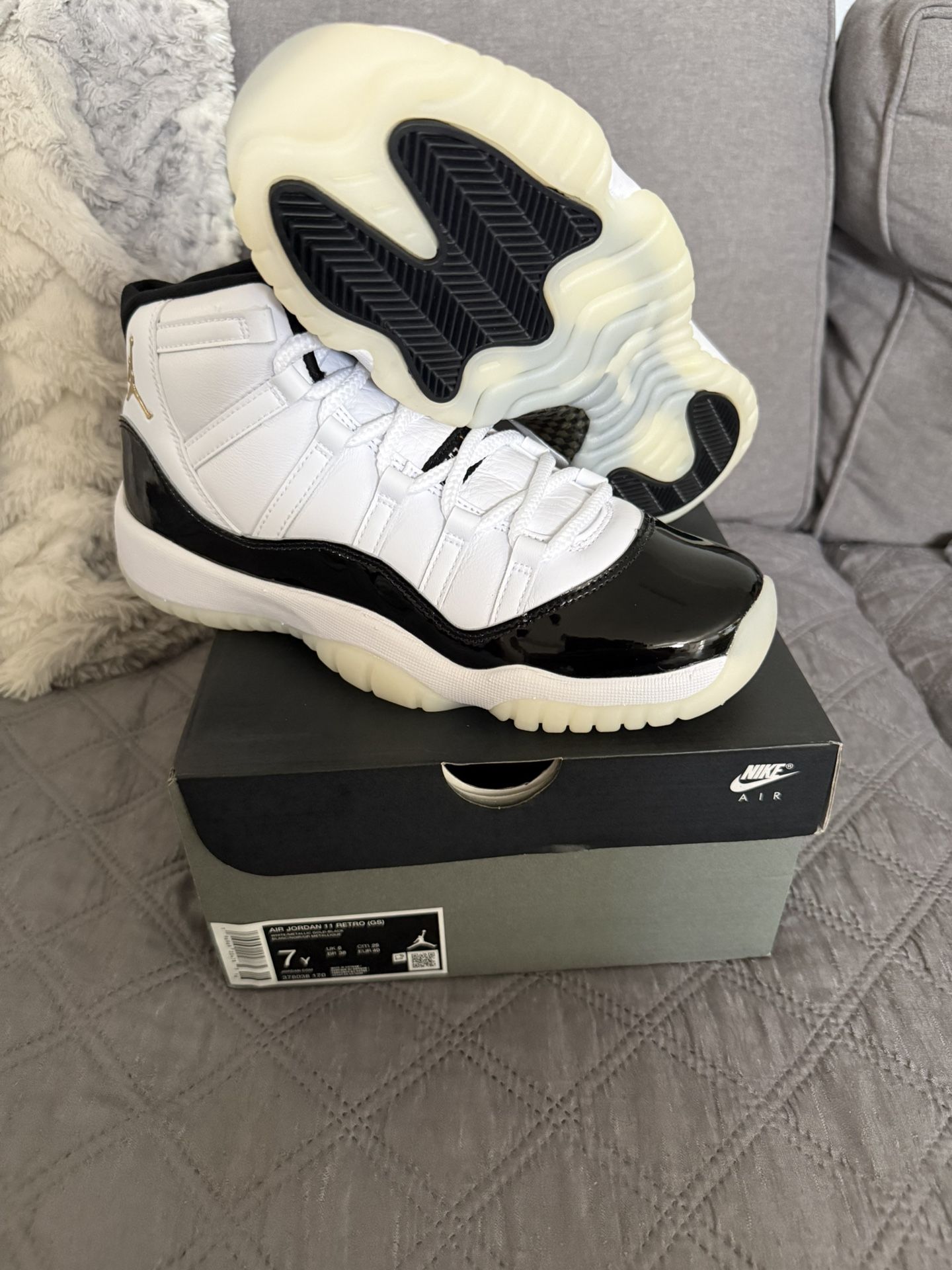 Air Jordan 11 Retro 7y