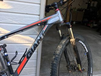 Giant XTC 29er 2 hardtail mountain bike size medium for Sale in