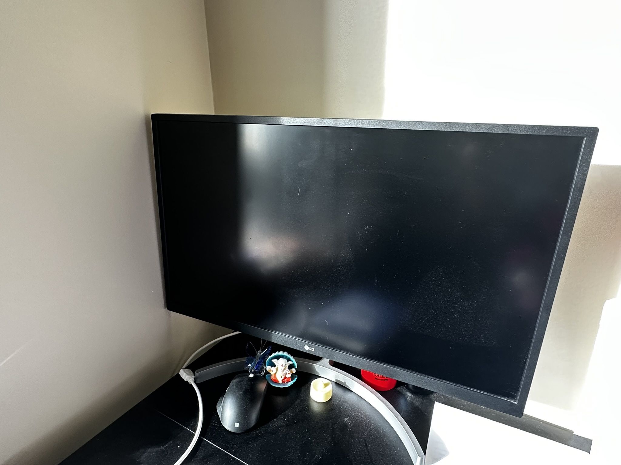 LG 4k UHD 27 Inch Monitor 