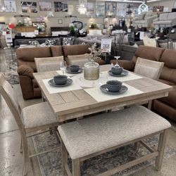 Beautiful 6pc Dining Table Set 