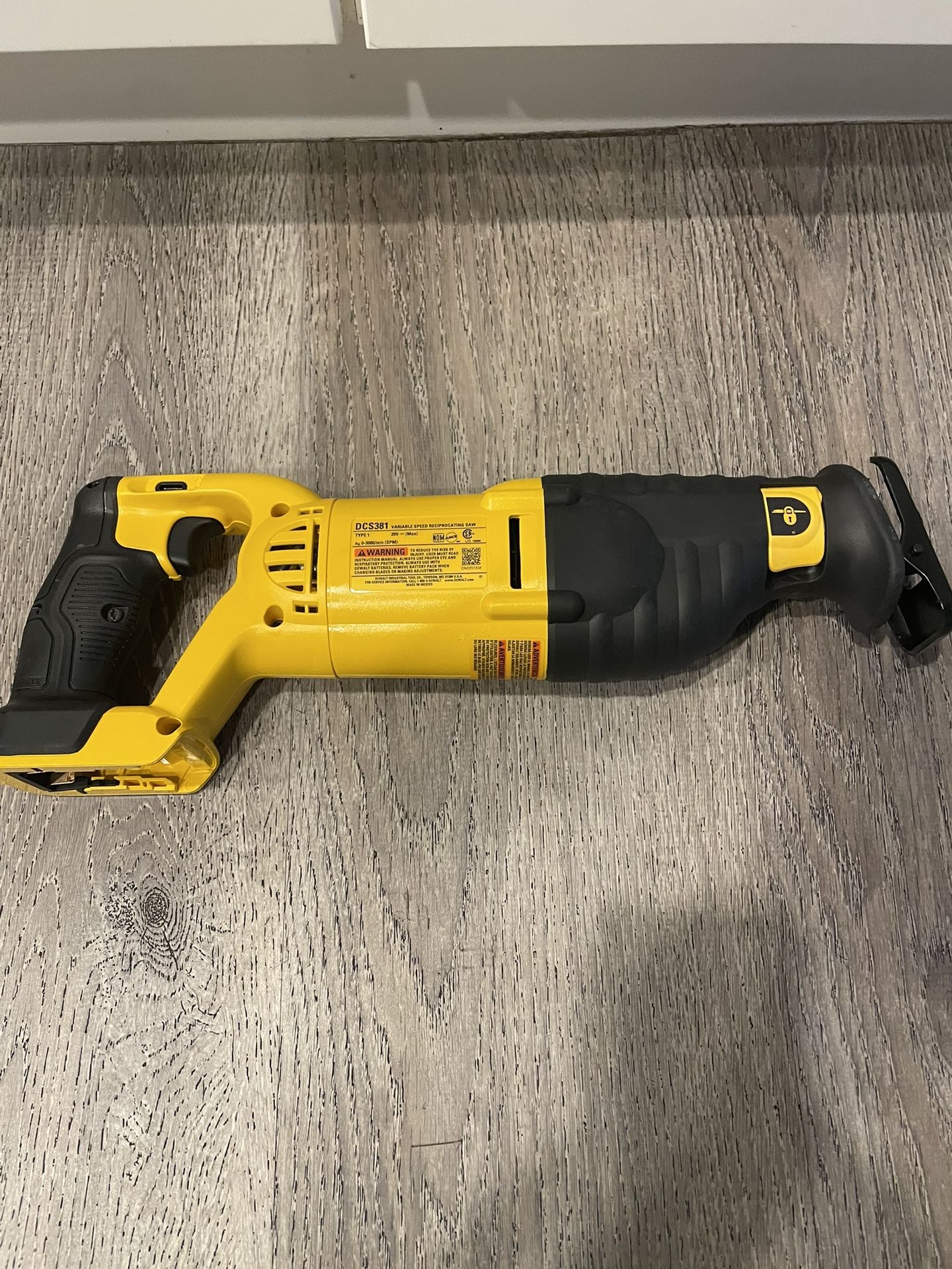 New Dewalt Reciprocating Saw 20V MAX (Tool Only Solo Herramienta)