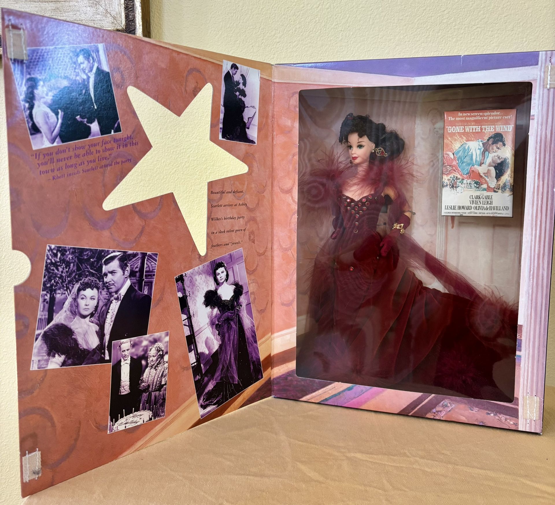 Collector Barbie - Barbie As Scarlett O’Hara – Red (1994) - “Hollywood Legends Collection”.