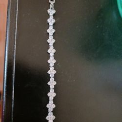 BEAUTIFUL SPRAKLY BRACELET & SIZE 7"INCH....😍