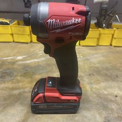 Milwaukee M18