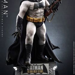 BATMAN THE DARK KNIGHT RETURNS CMS024