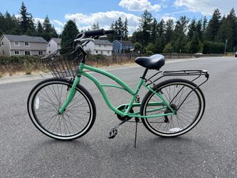 Women’s beach cruiser bike