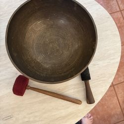 Hand Pounded Tri-tune Tibetan singing bowl