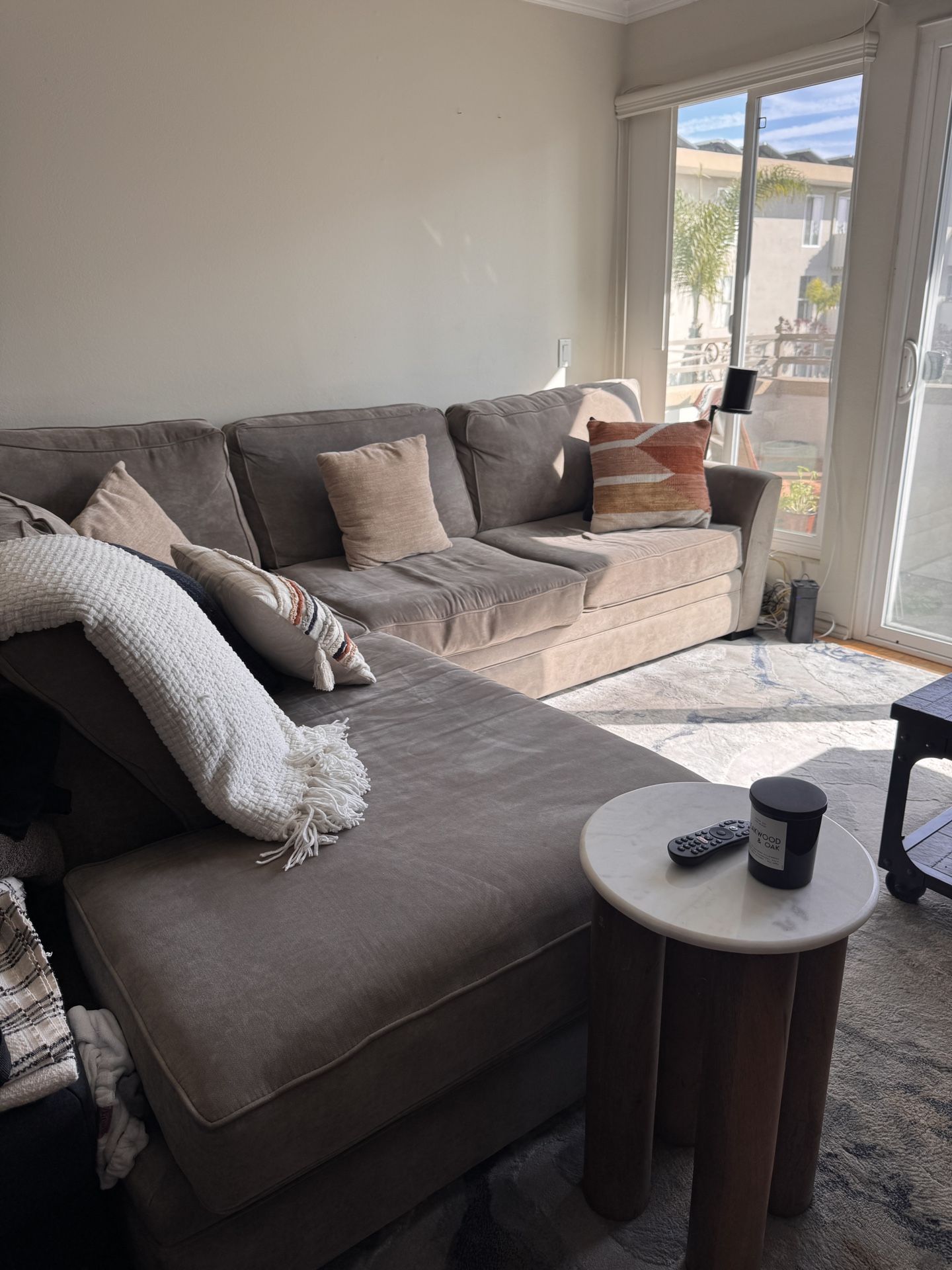 Sectional Couch- Pull Out Sofa Bed