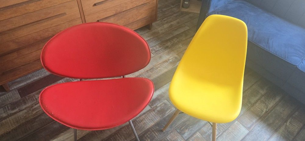 Free Chairs (Pending Pickup 6/24)