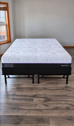 Very Nice Queen Sealy Optimum 2 Mattress and Zinus Platform Bed Frame