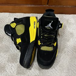 Jordan 4 Yellow Thunder Size 12 Used No box. 