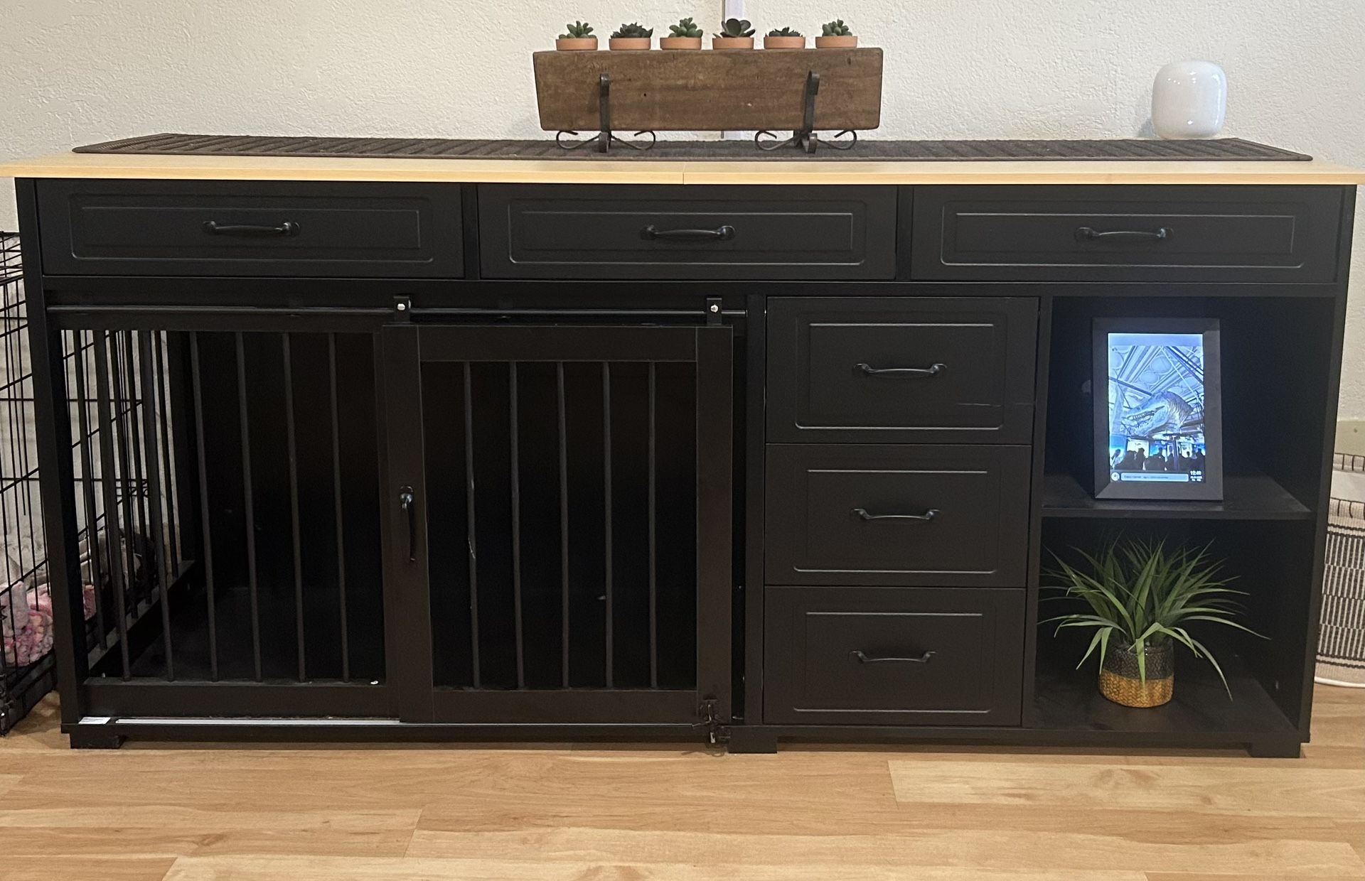 TV Stand With Dog Crate