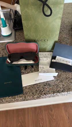 Gucci - Brand NEW sunglasses