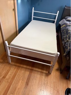 Twin Size Bed Frame (metal frame)
