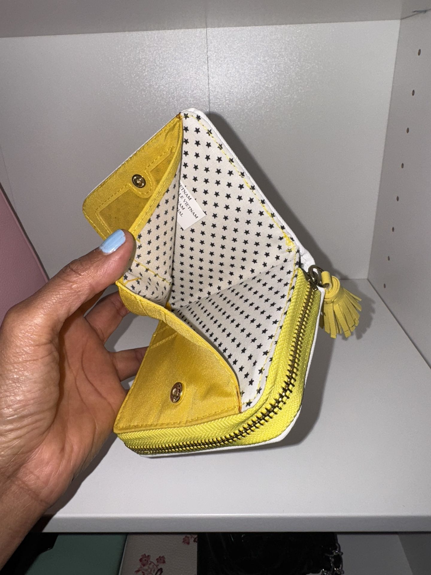 Wallet With Daisies