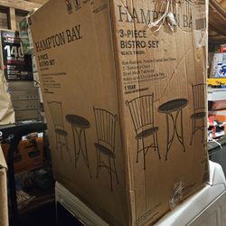 Hampton Bay

3-Piece Patio Bistro Set

