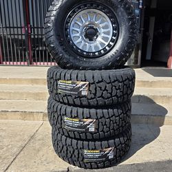 17" KMC IMS w/ 33" Ridgecrawler RT tires