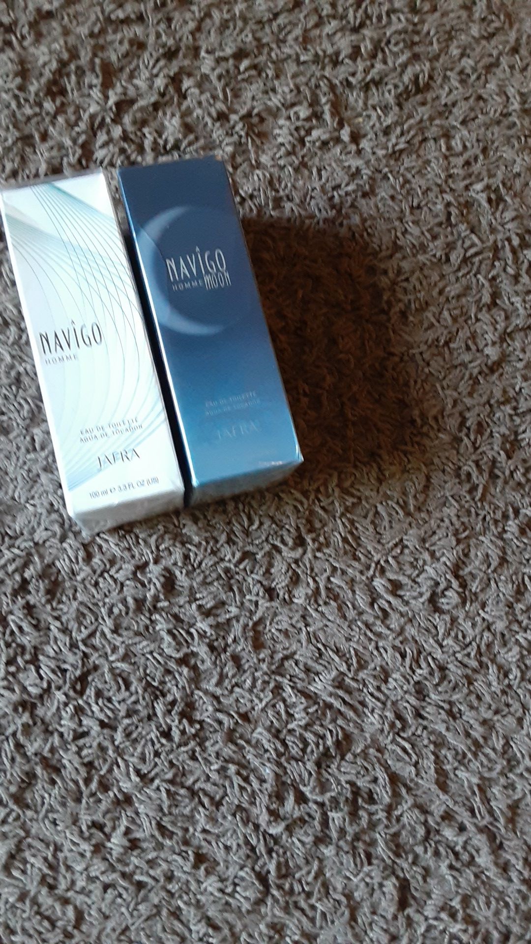 2 perfumes navego de jafra