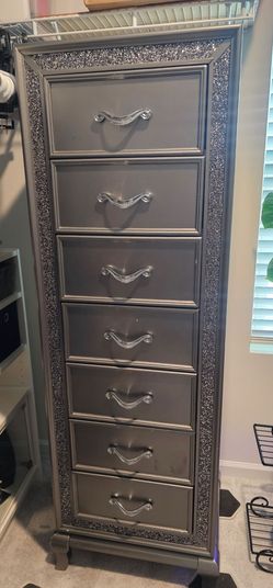7-Drawer Tall Lingerie Chest Dresser