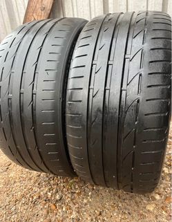 2 tires 255 35 19 Bridgestone