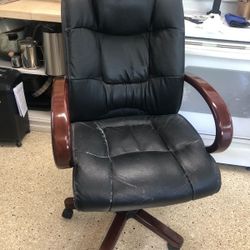 Office chair 