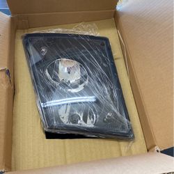 Volvo VNL Fog Light A Pair