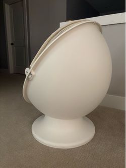 Ikea swivel chair EGG white like new