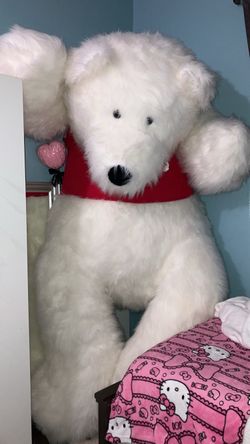 9ft white bear