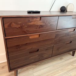 6-Drawer Dresser 
