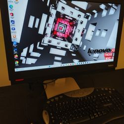 Windows 11 Pro - IBM Lenovo 24 All In One - Complete $150