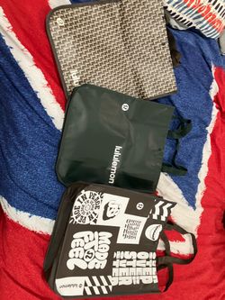 Lululemon bags / totes
