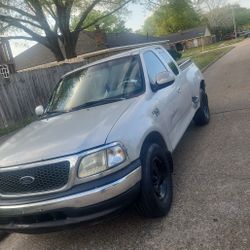 2000 F150 Harly David son  Clean Titlle 