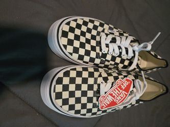 BRAND NEW VANS OFF THE WALL CHECKERBOARD SNEAKERS