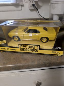 Ertl Collectibles 1:18 Scale Diecast Model - 1969 Chevy Camaro 427 ZL1