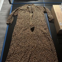 Vintage Leopard Print Robe