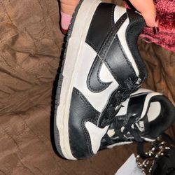 7.5 Boy Shoes 5$ Pick Up Only 