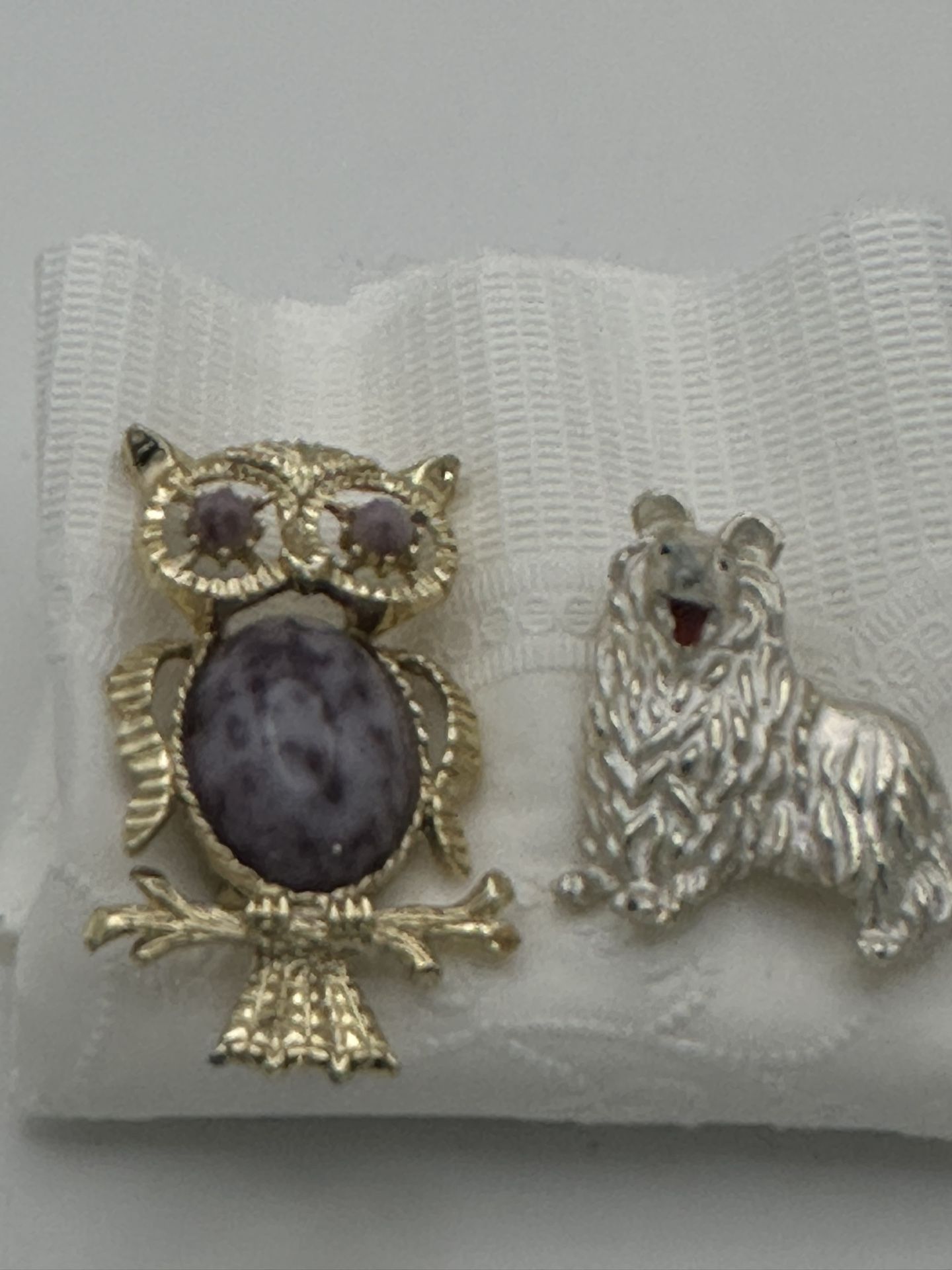 Owl Purple Resin Eyes & Body Collie White Enameled Gold Tone Brooches Both By Gerry’s Good Condition!