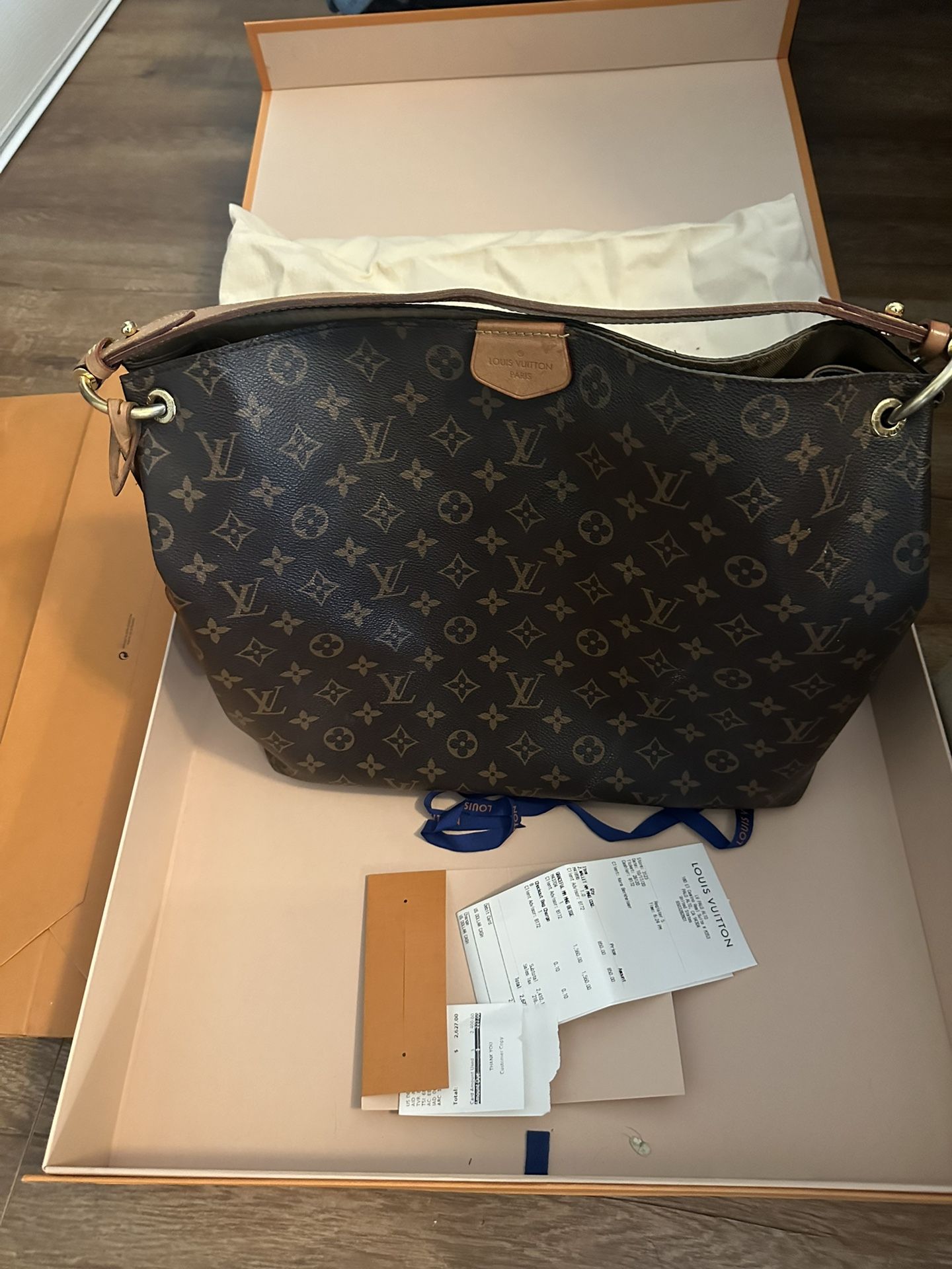 Louis Vuitton Graceful med Purse $950