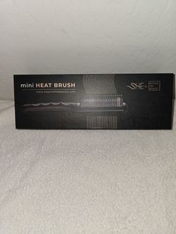 SHE by Beyond The Beauty Ceramic Mini Heat Brush NIB