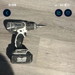 18v Mikita Drill