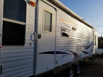 2006 sprinter travel trailer, possible trade for toy hauler