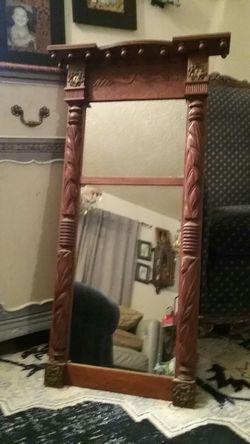 Price reduction Absolutely beautiful antique mirror full of detail